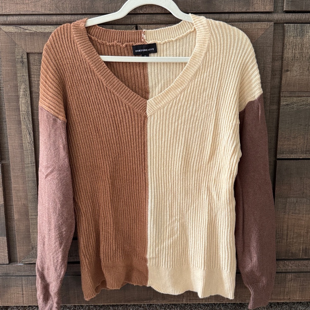 Two-Tone Knit Sweater in Brown and Cream